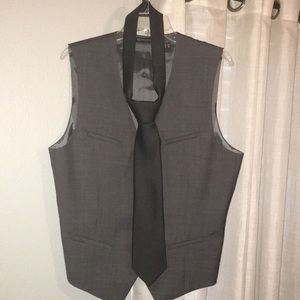 Express M Vest and Tie